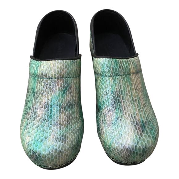 Sanita Professional Patent Leather Clogs EU 35 US 4 Iridescent Green Snake Print - Picture 5 of 15